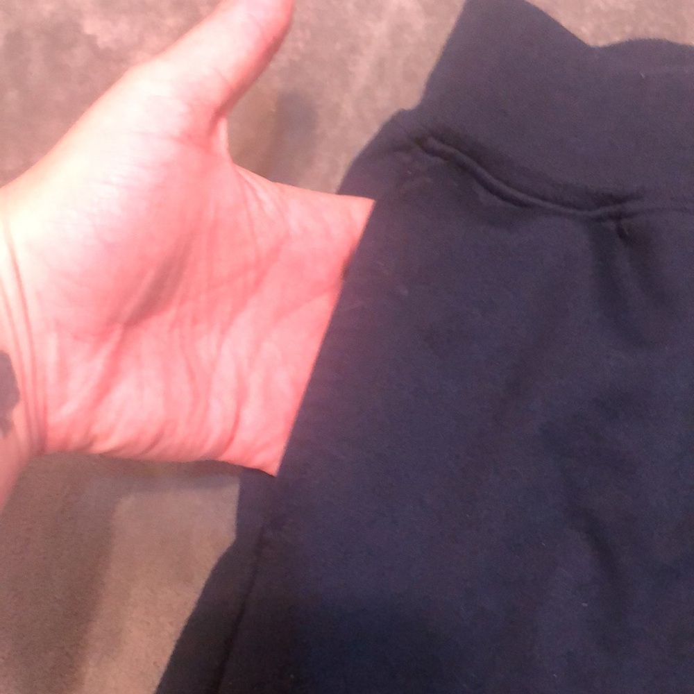 Telaleo Joggers - Picture 3 of 5